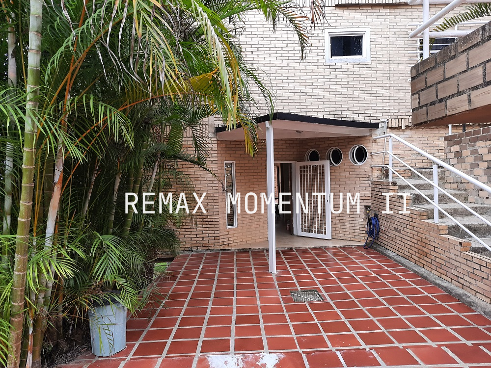 Casa en venta · Baruta, Miranda — foto 2 de 10